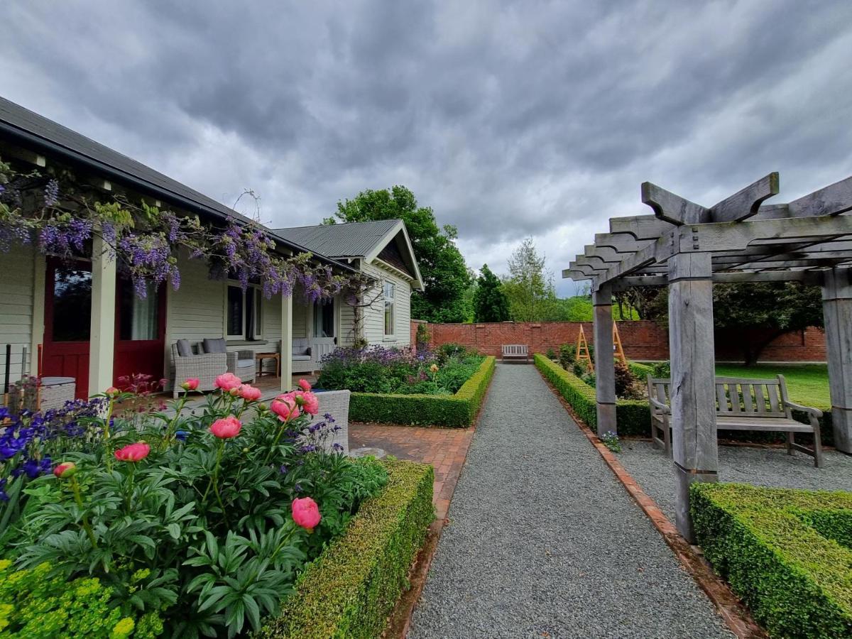 Hurunui Homestead Bed And Breakfast Hawarden Exterior photo